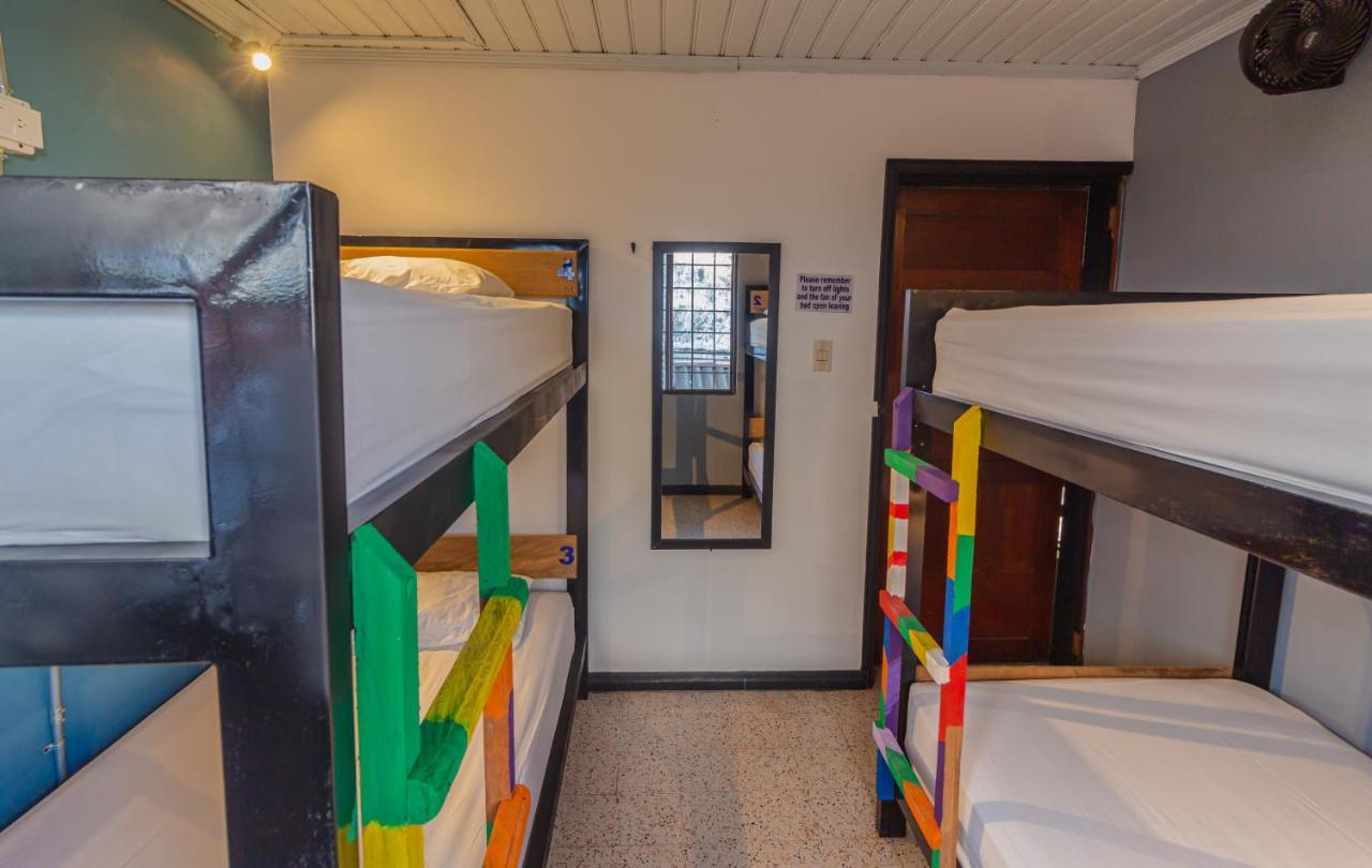 Tambo Hostel Leticia Exterior photo